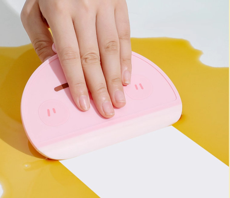 USICAH Cute Mini Bathroom Squeegee